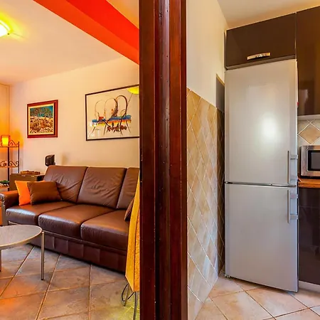 Semesterbostad In Crikvenica With Kitchen Selce