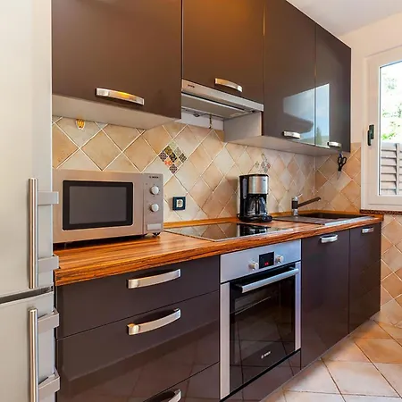 In Crikvenica With Kitchen Semesterbostad Selce